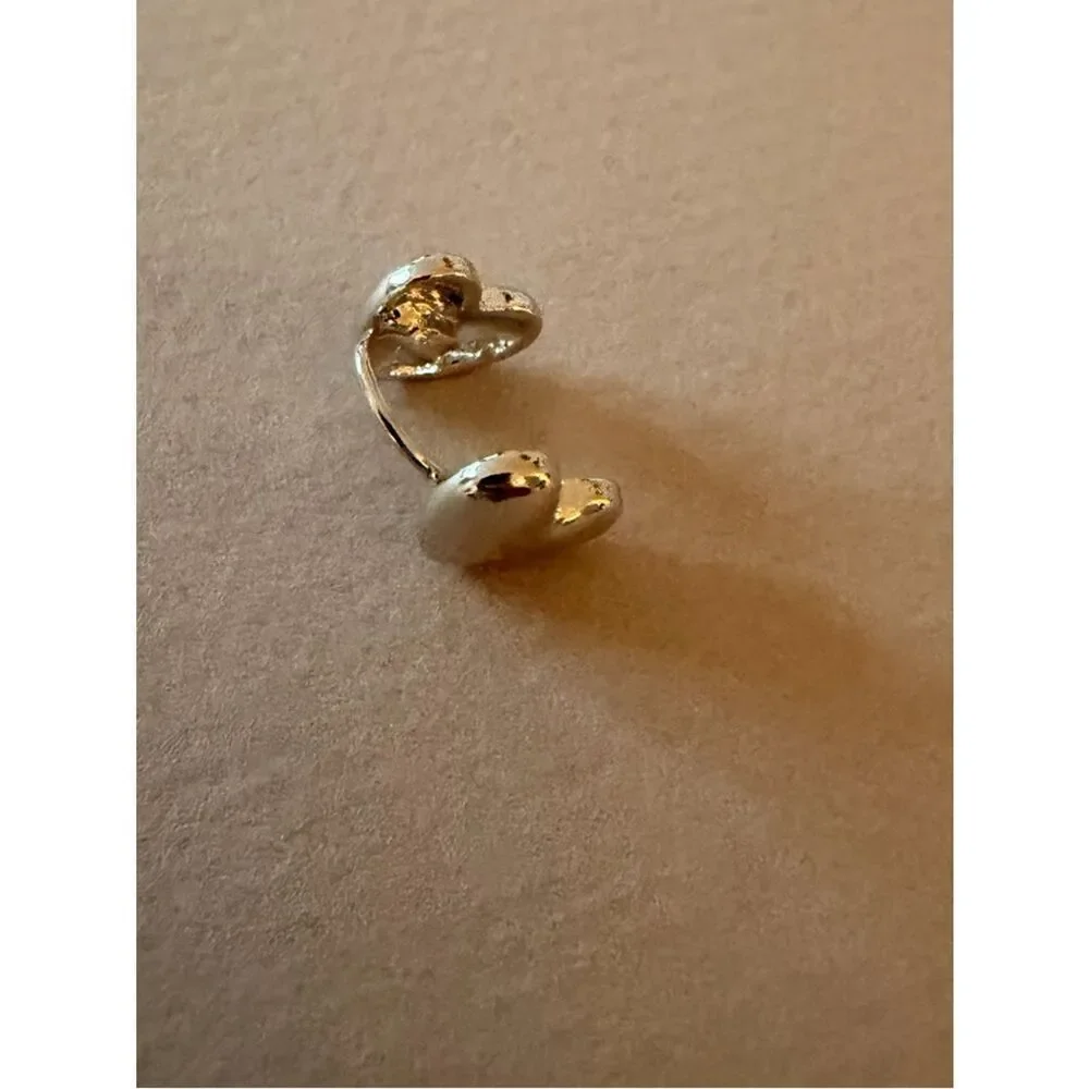 Silver Heart Ear Cuff A1743